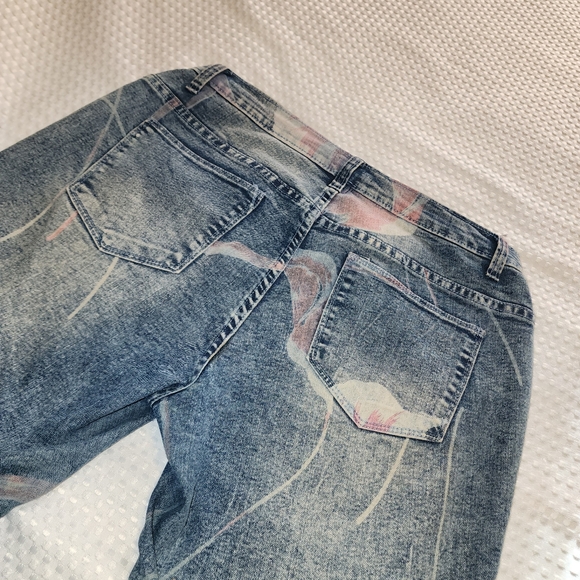 VENUS EUC WOMEN'S SIZE 12 BIRD FLORAL HIP JEANS - Picture 11 of 11